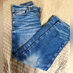 Men’s distressed jeans